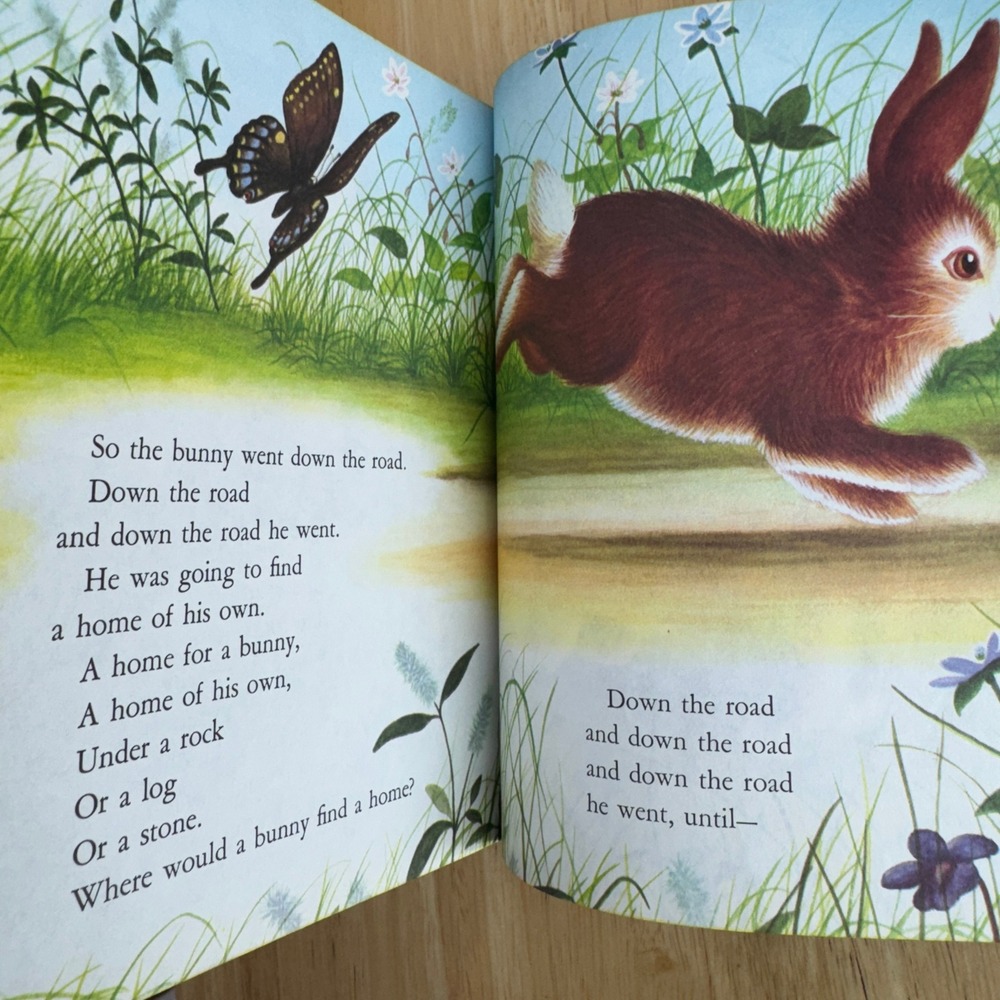 Home for a Bunny Little Golden Book Vintage Childrens Story Book 1980 - Picture 3 of 4